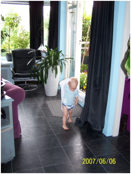 434x583 pixels (218K)